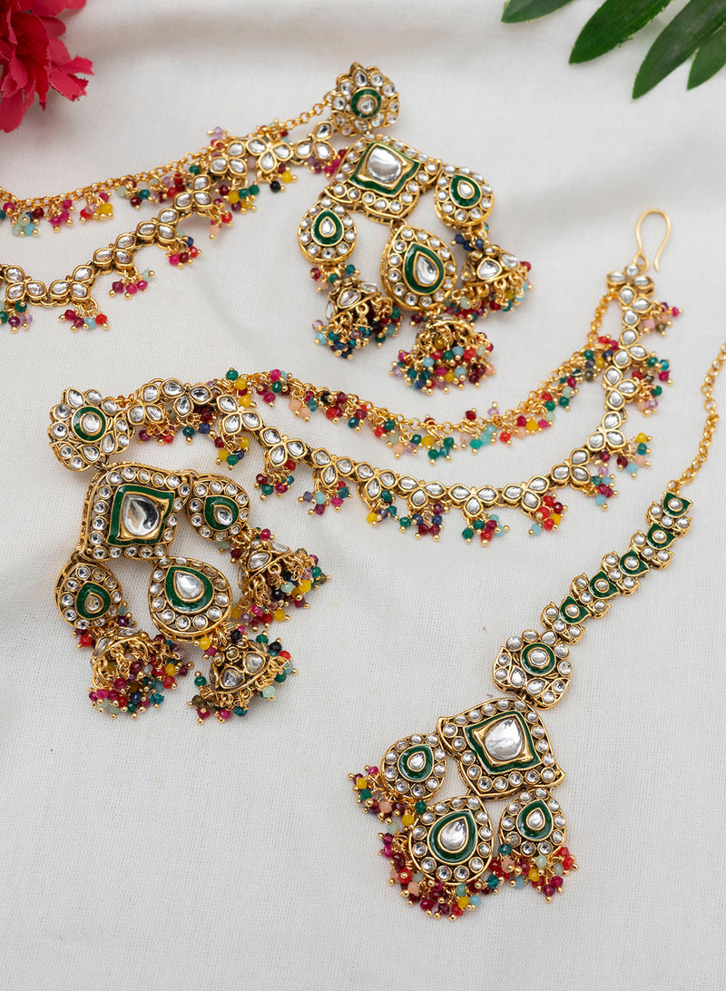 Prajakta mangtika with earring