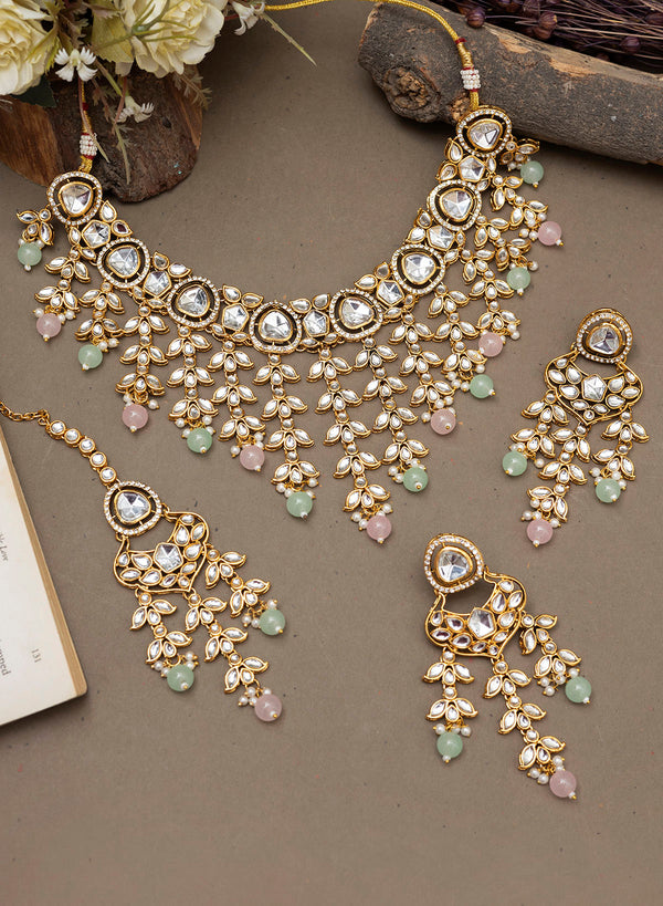 Amulya necklace set