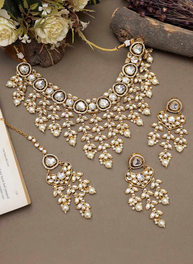 Amulya necklace set