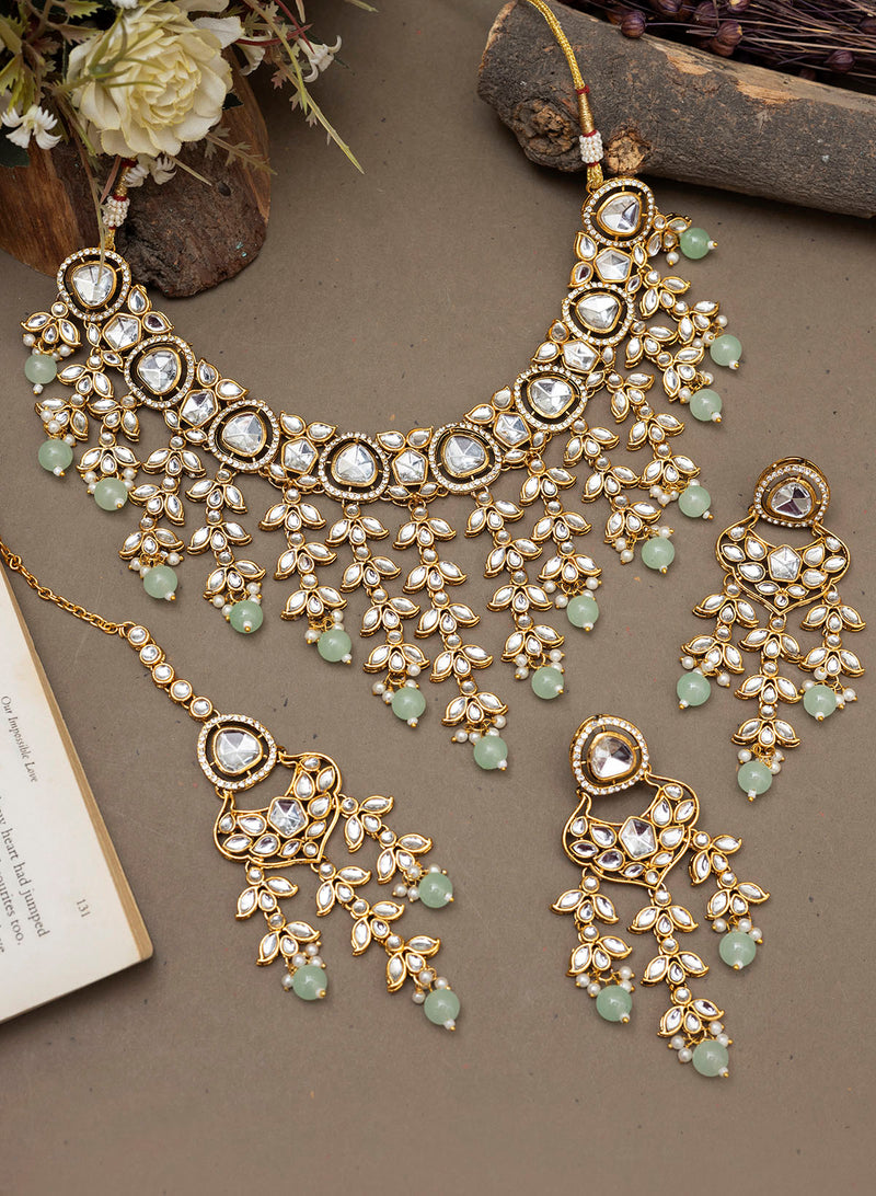 Amulya necklace set