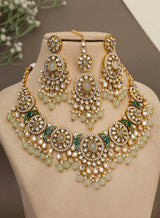 Anavi necklace set