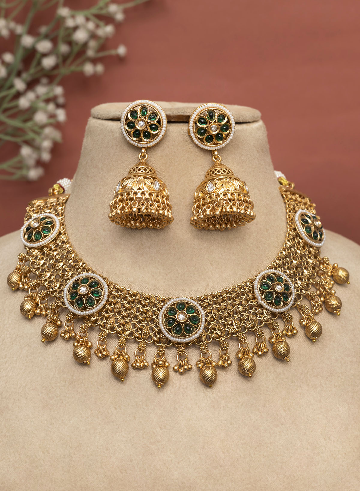 Ekam Necklace Set