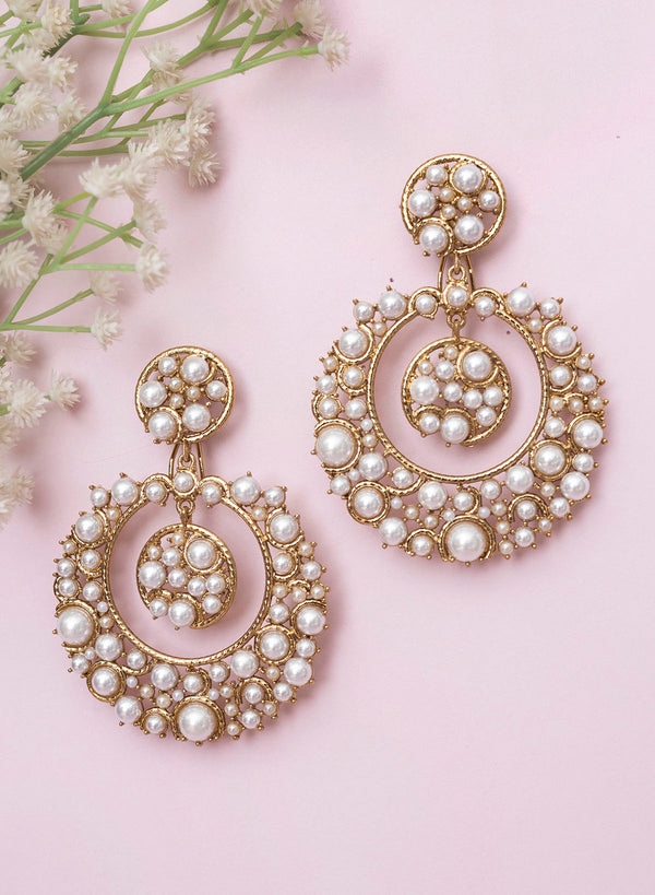 Shrani Pearl Earrings