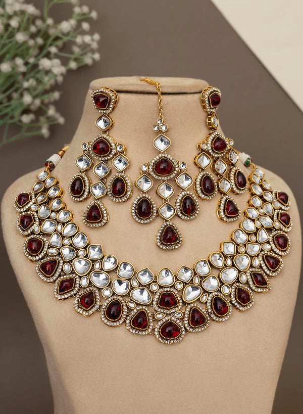 Aavya necklace set