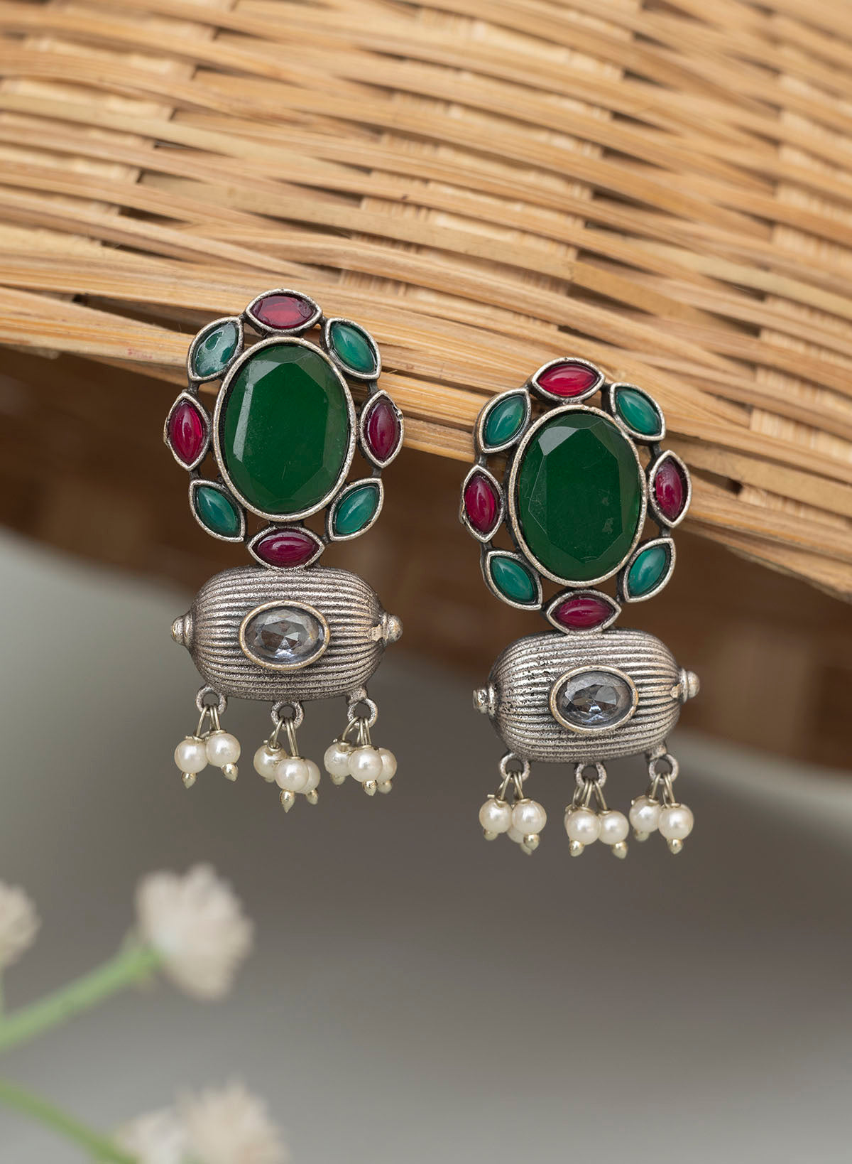vedanshi earring