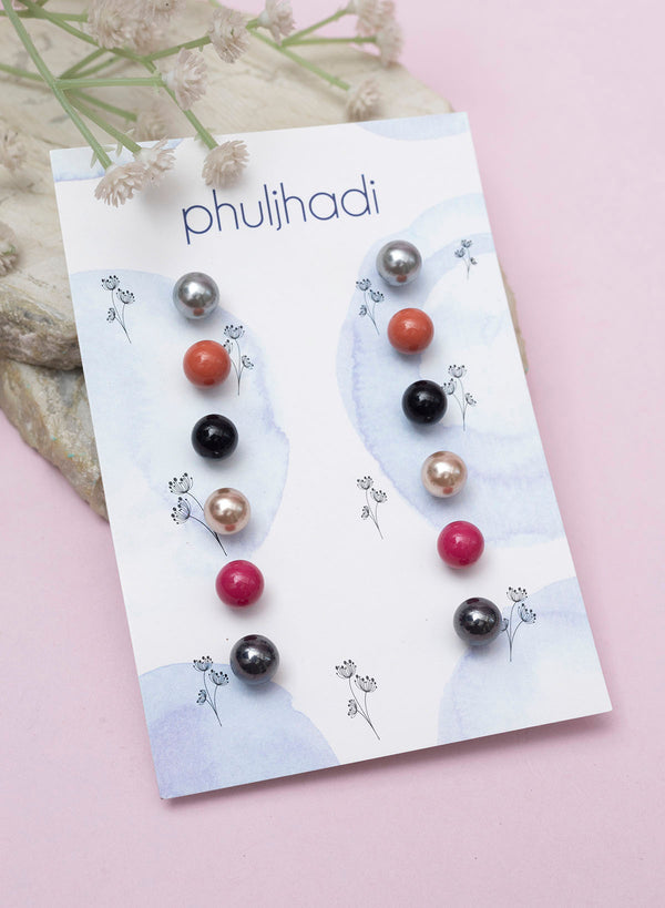 Pack of 6 Medium studs