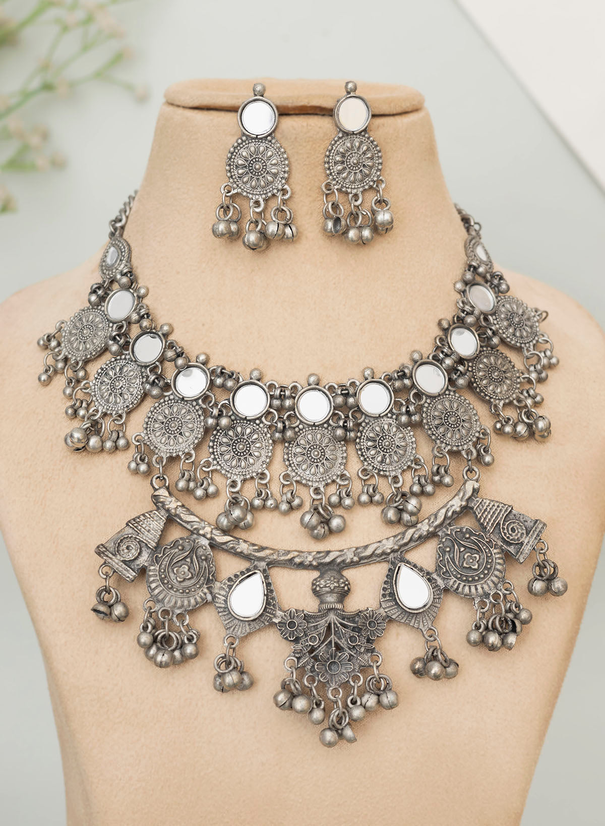 Falguni mirror set
