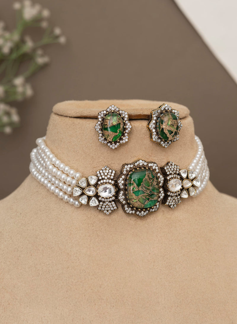 Oshma pearl choker set