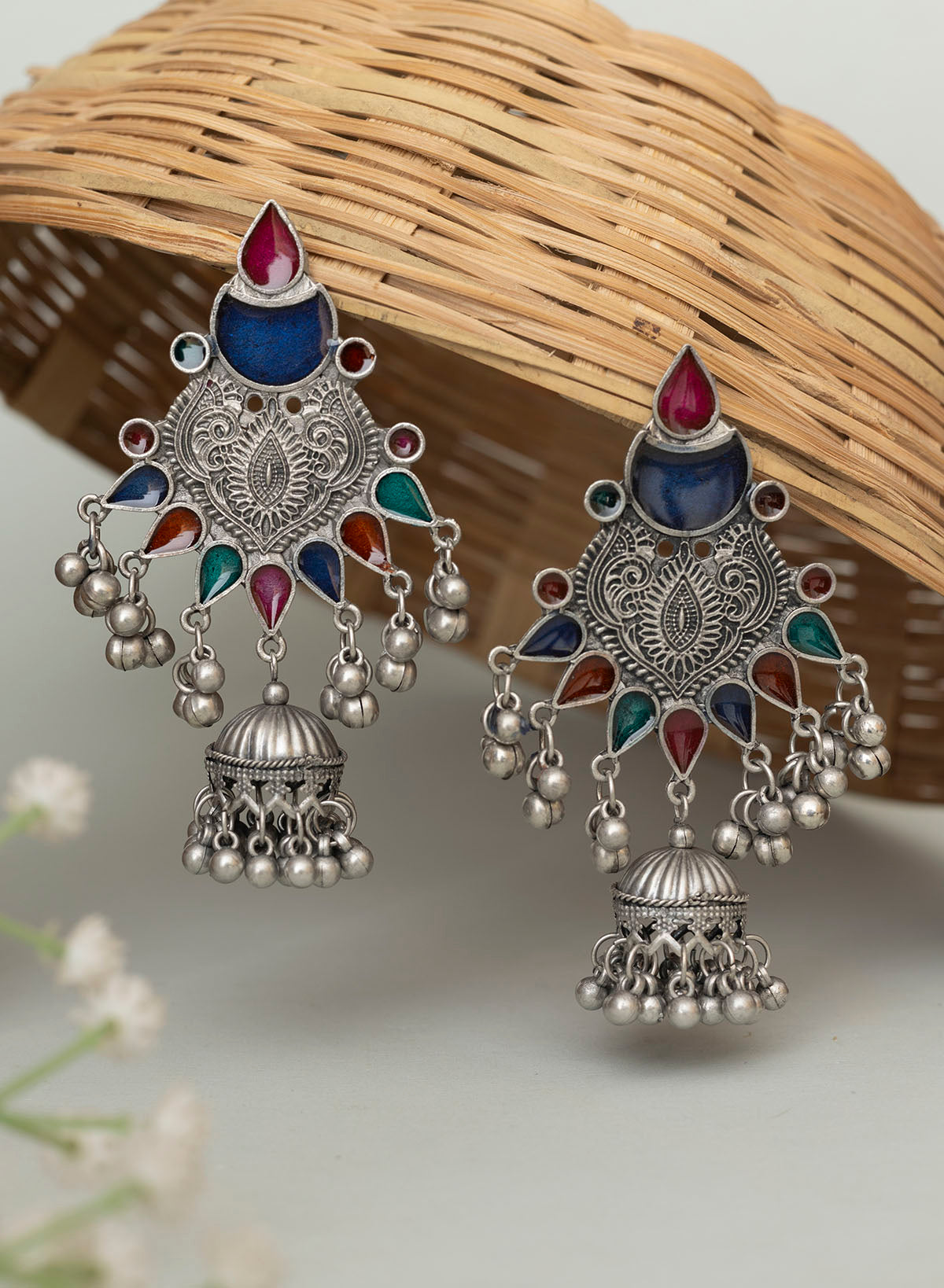 Tri Jhumka