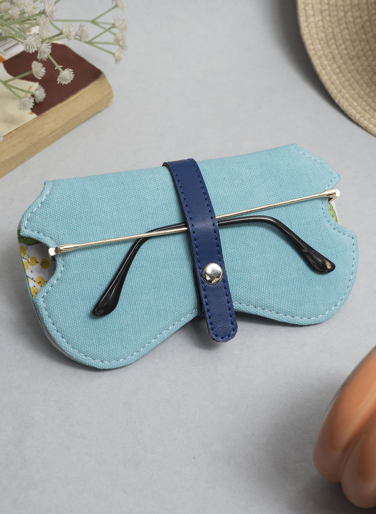 Play pop Blue Sunglass Cover