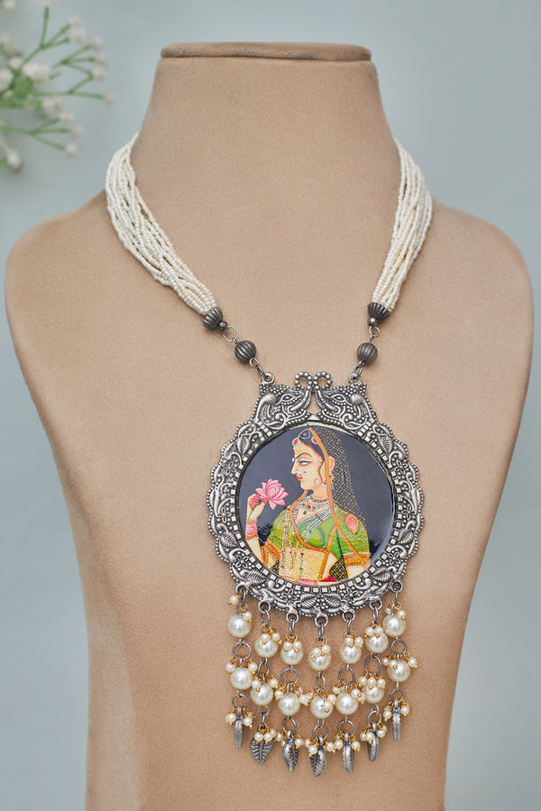 Shayi printed pendant necklace