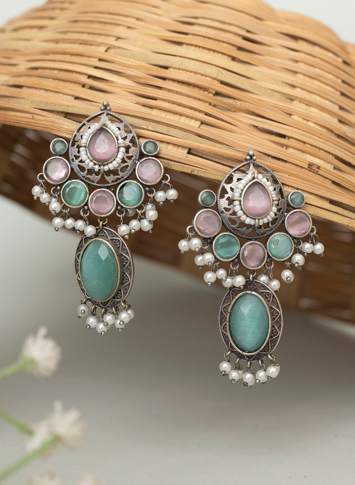 Ekanika Stone Earring