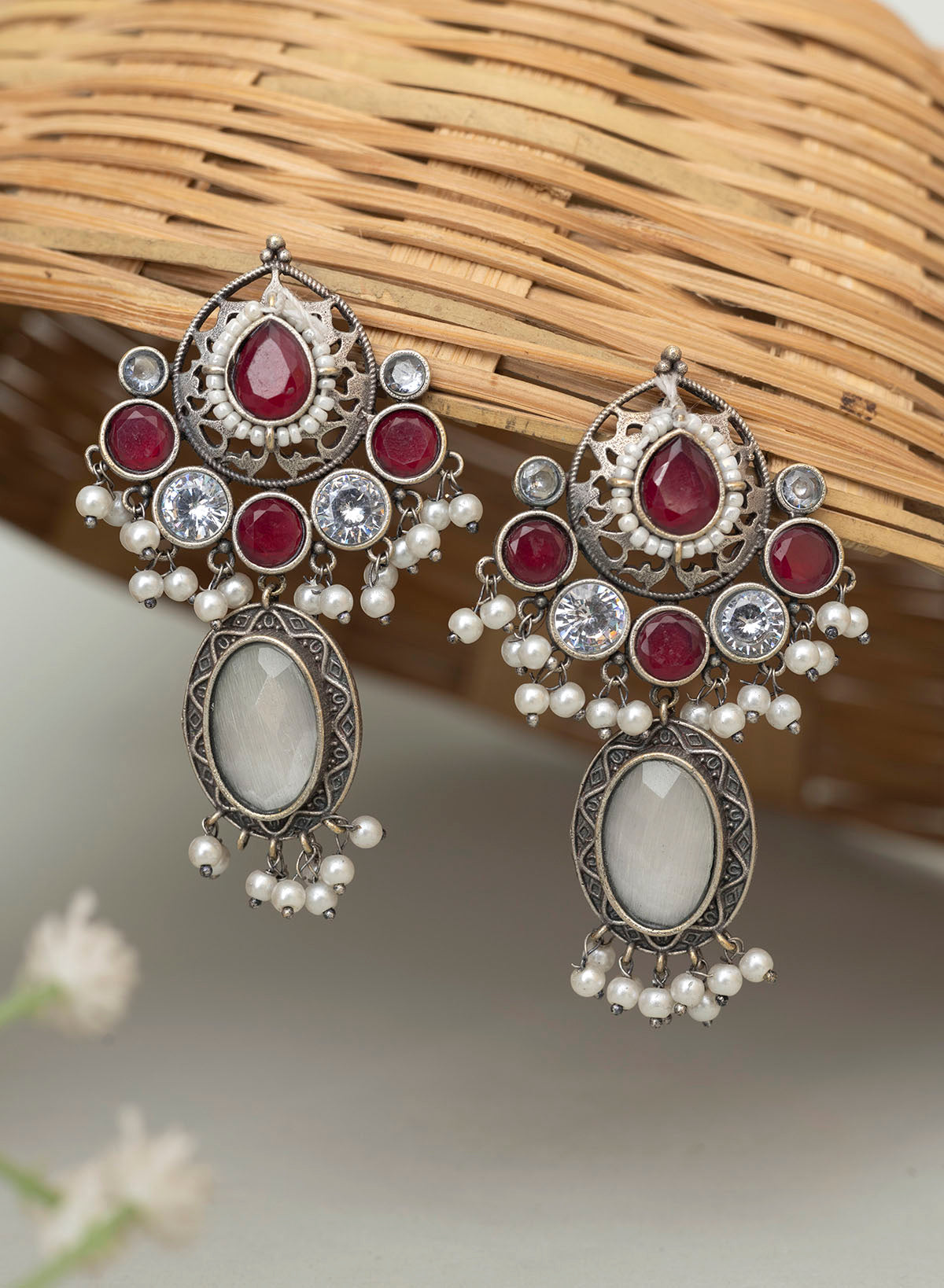 Ekanika Stone Earring
