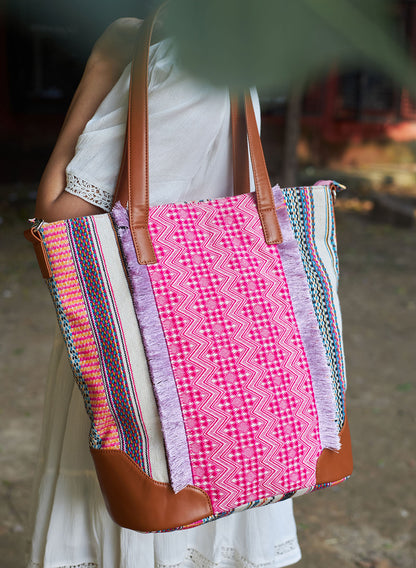 Afrah Fringed tote bag