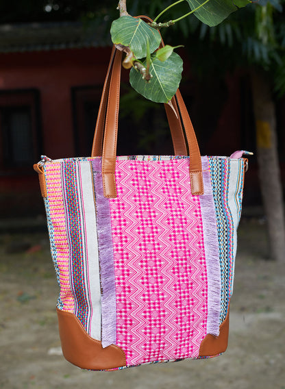 Afrah Fringed tote bag