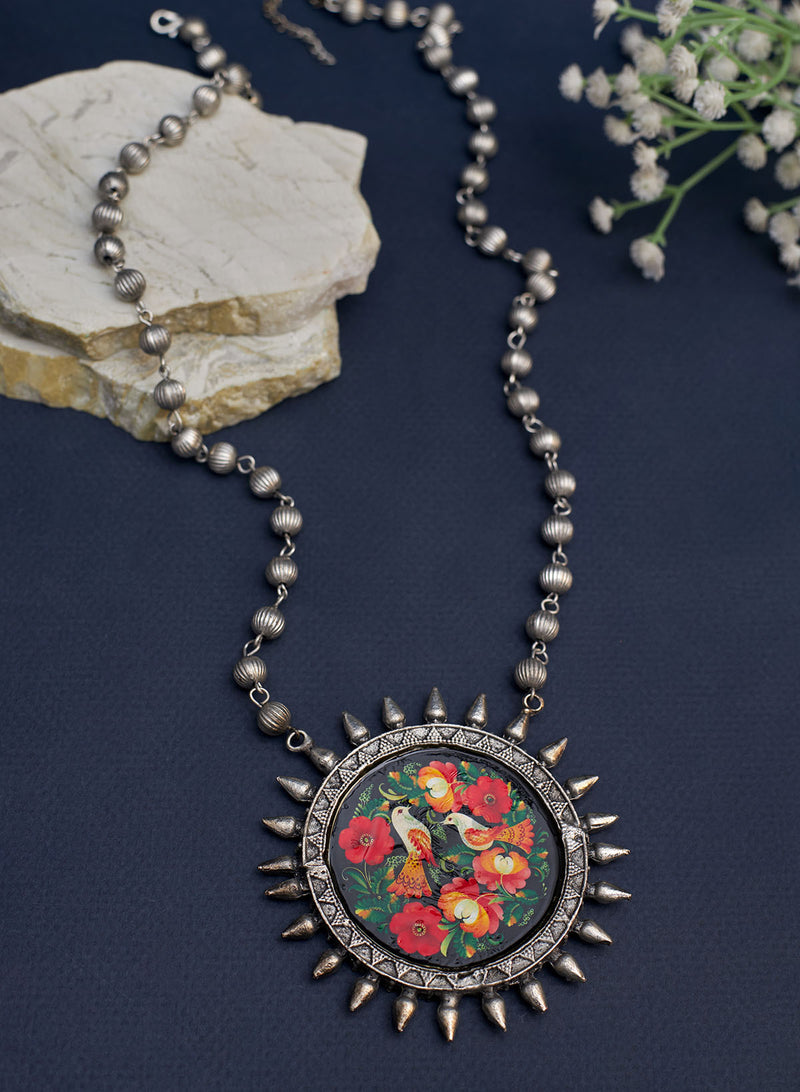 Prasanna printed pendant necklace