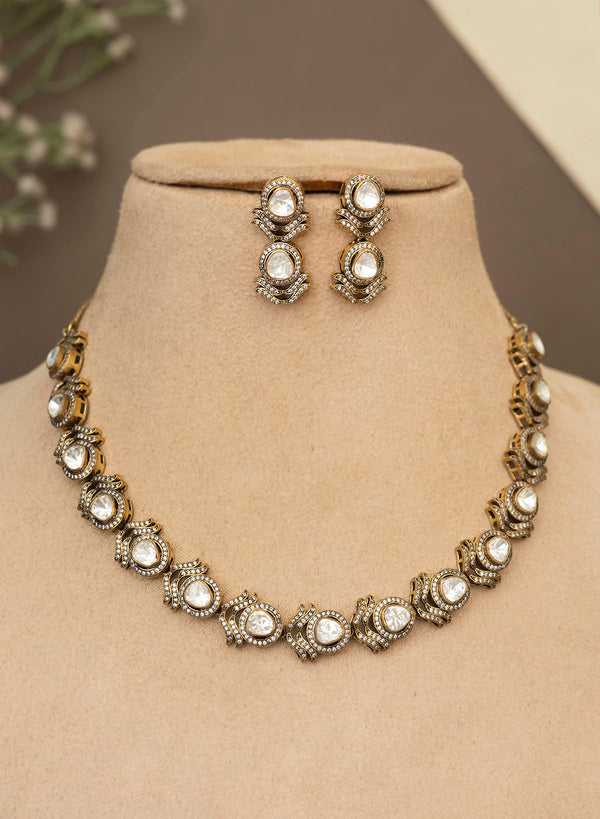 Etaa Necklace set