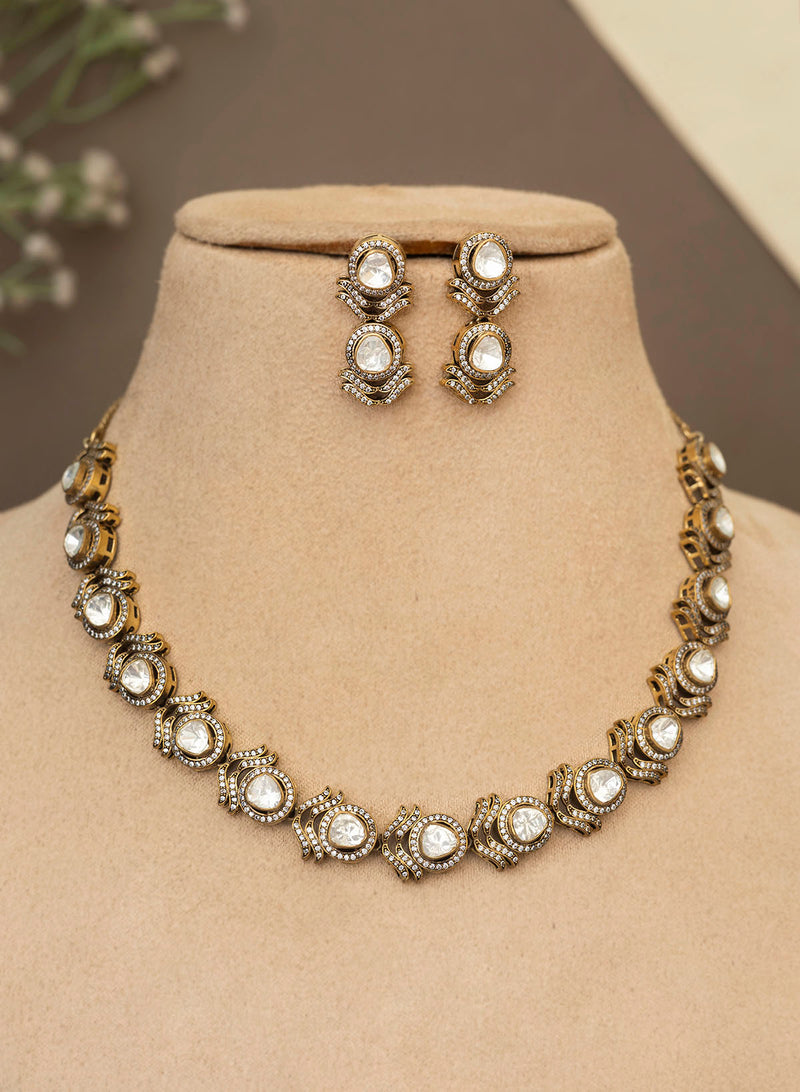 Etaa Necklace set