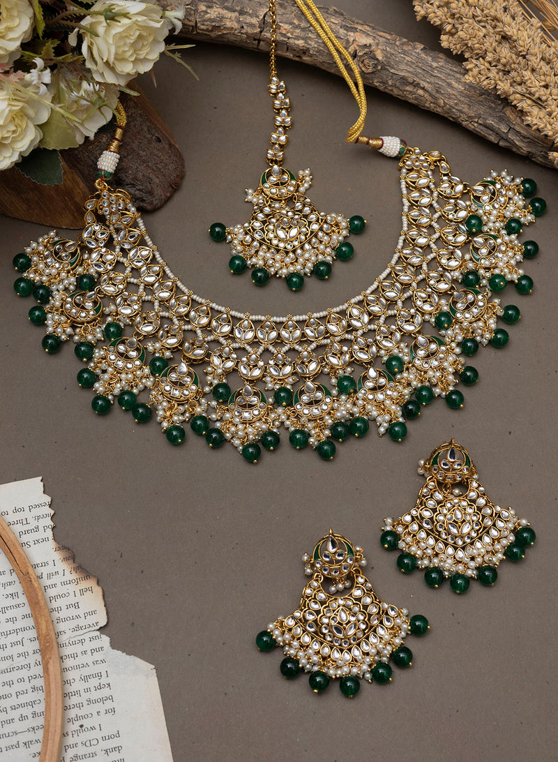 Himadri necklace set with maangtika