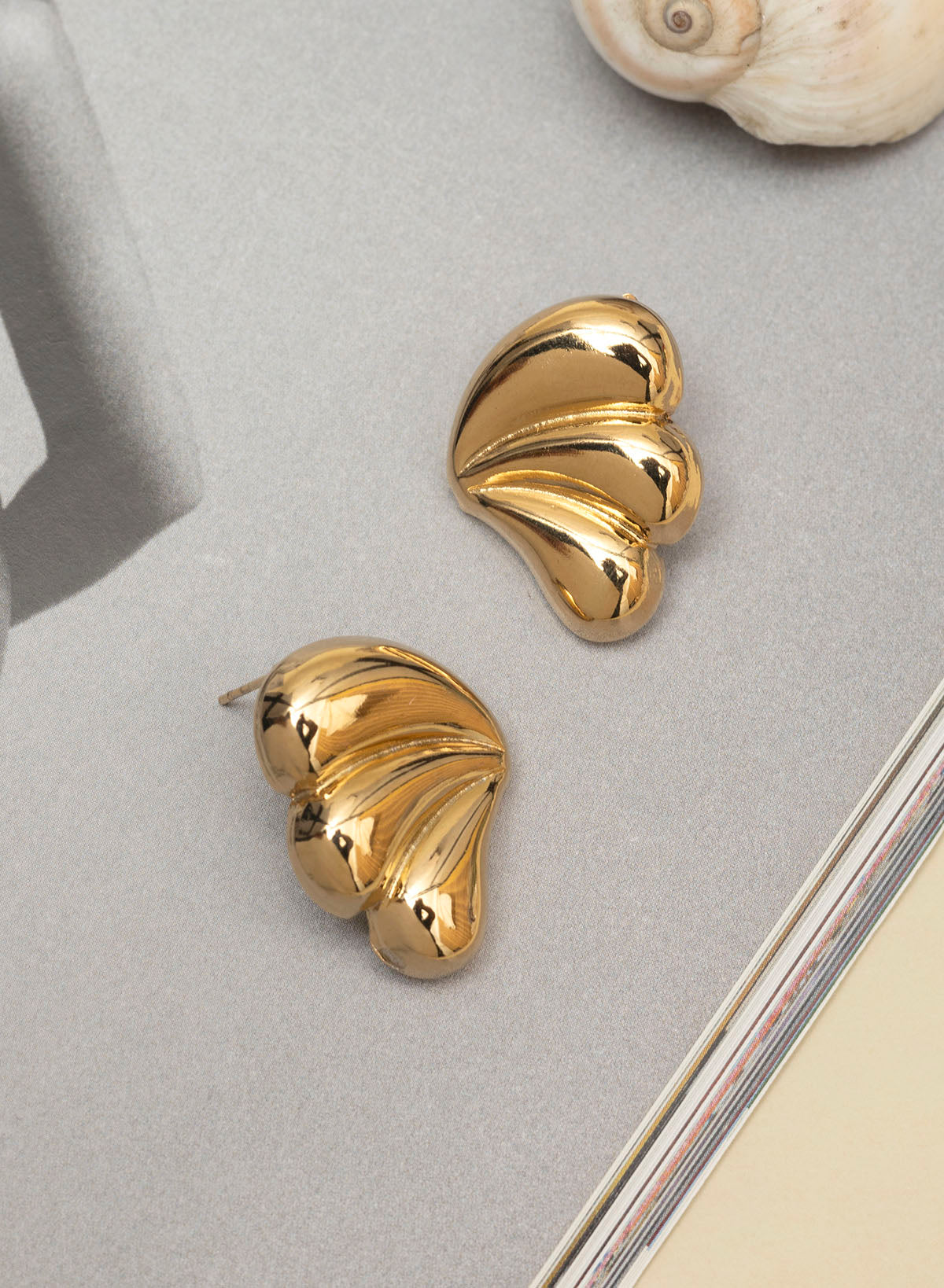 Cosmos stud earring