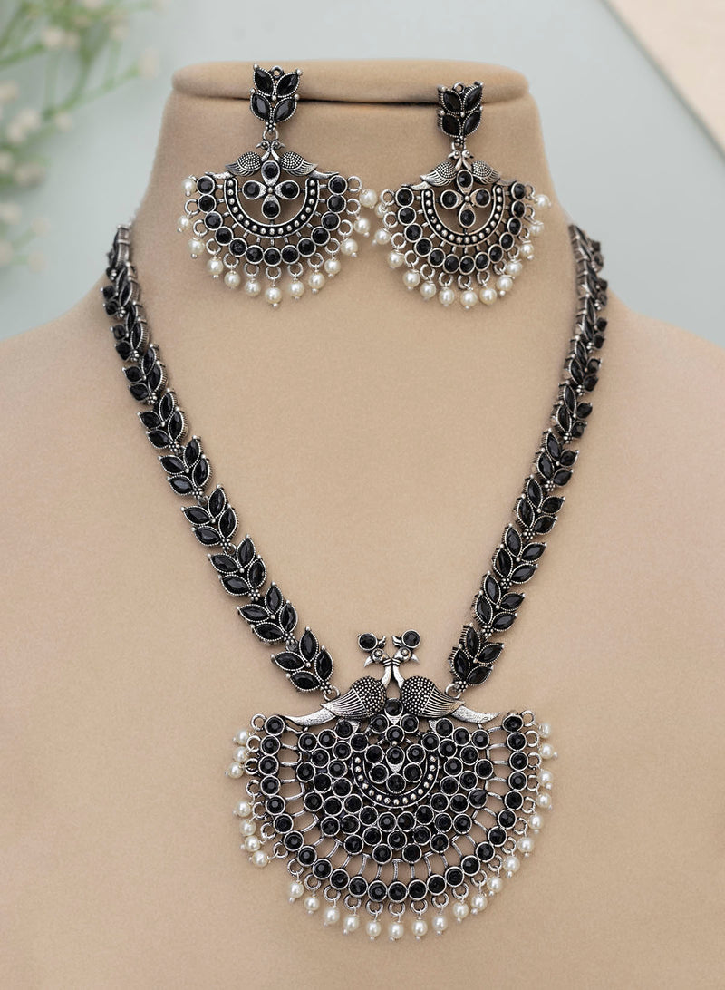 RAASHII NECKLACE SET