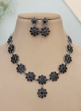 Nabha Necklace Set