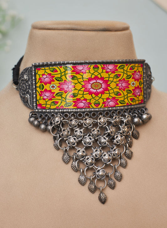 Jasmine oxidised choker