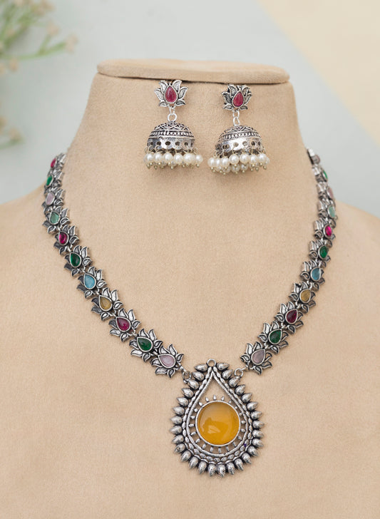Dishanta Necklace set