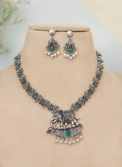 Vanika Necklace set