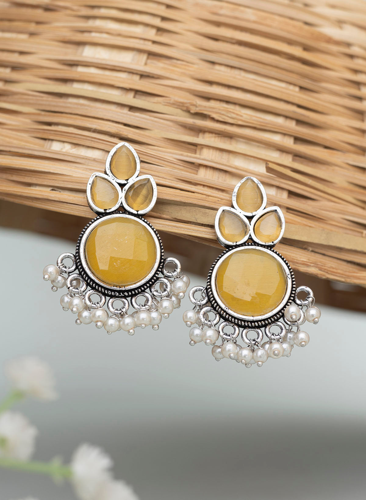 Lara Earring