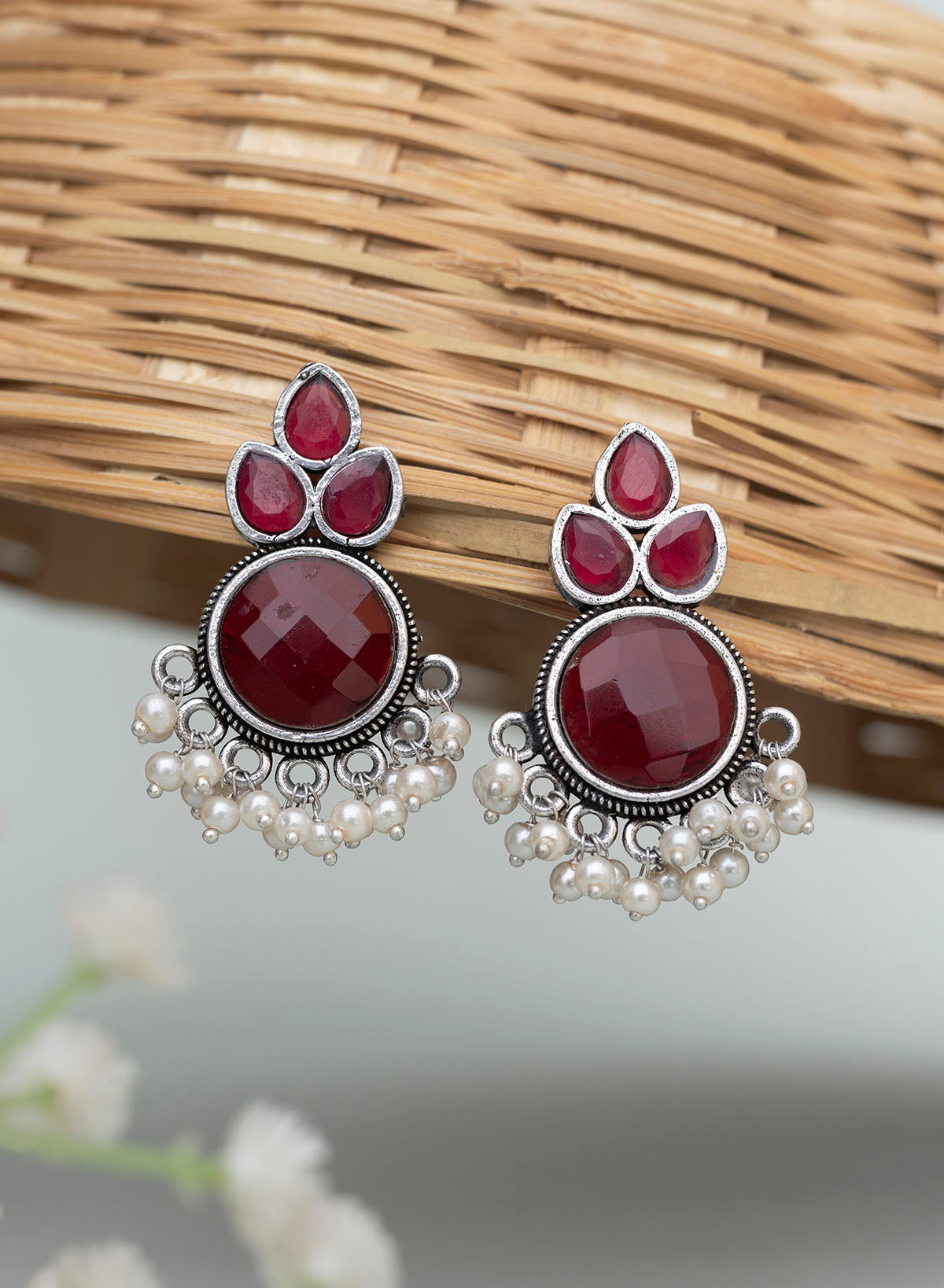 Lara Earring