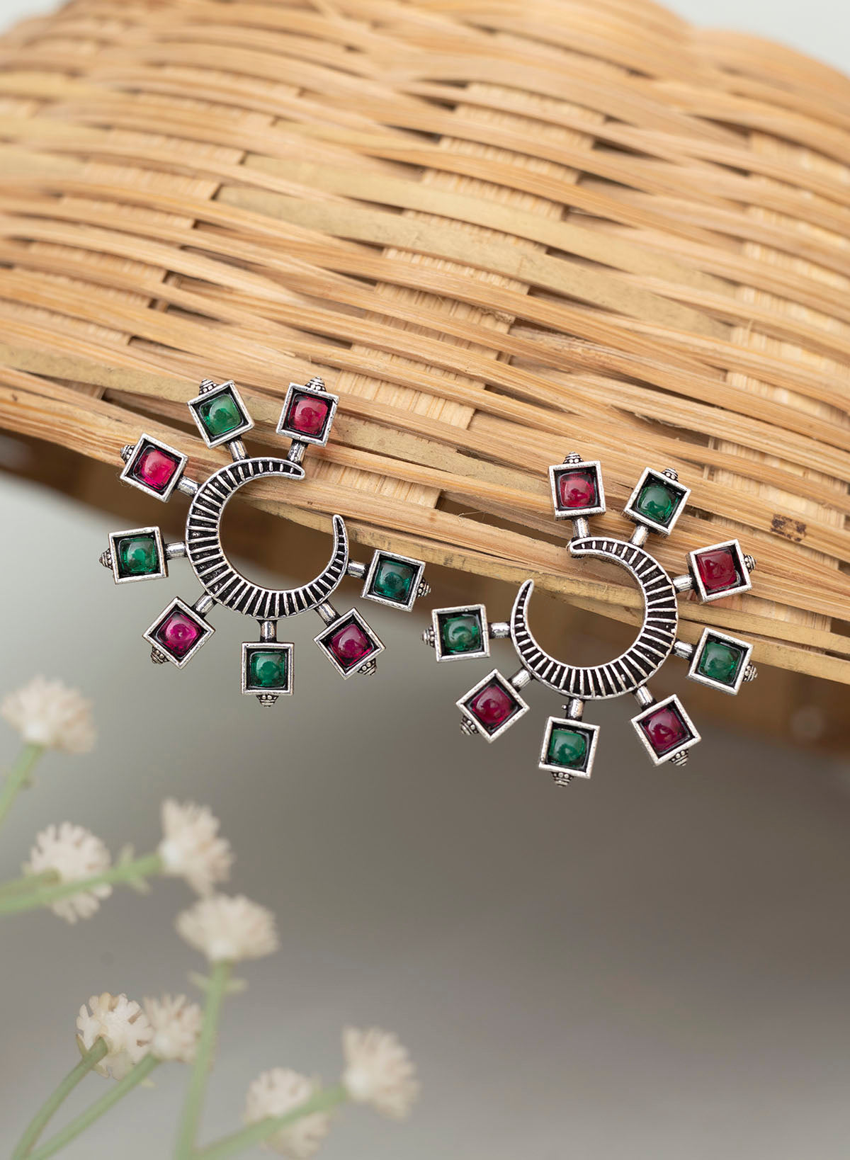 Feriha studs