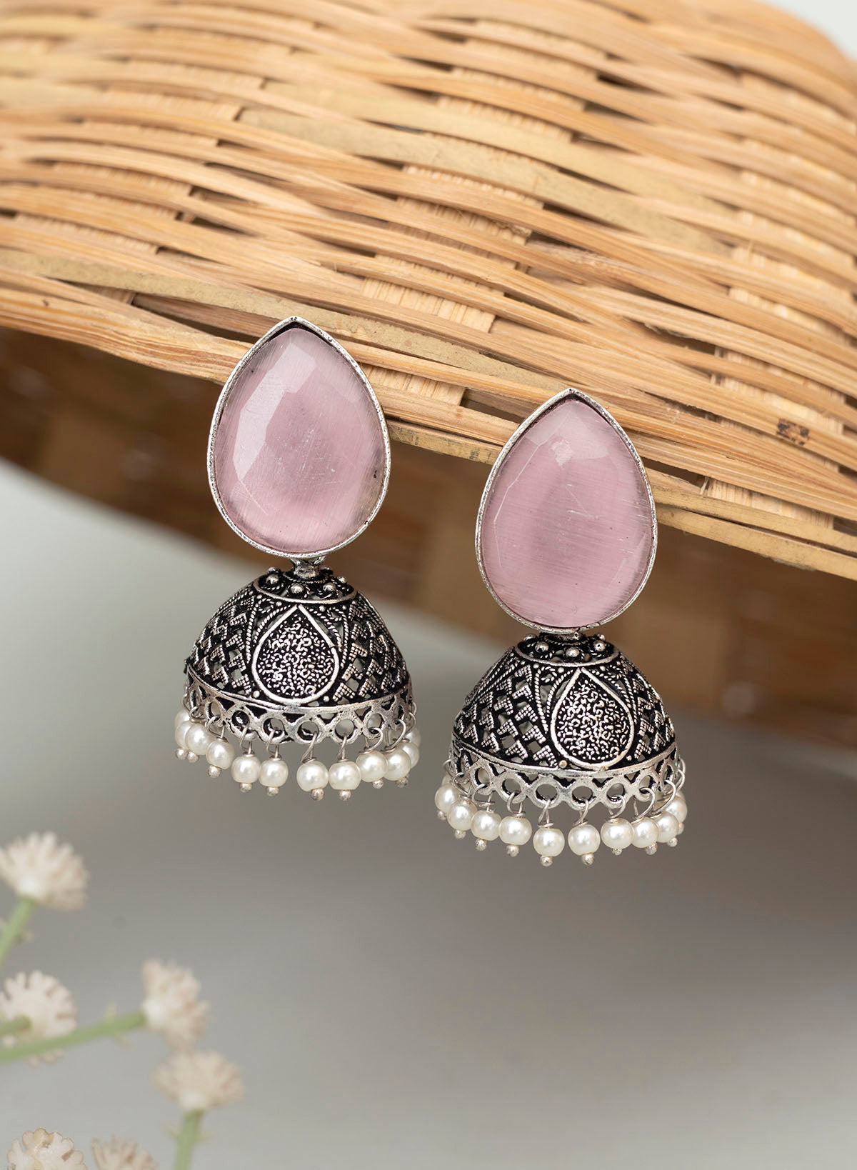 Reeta jhumka