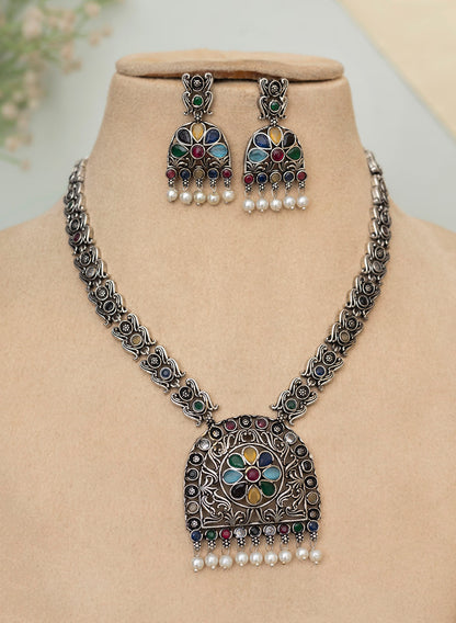 Doyel Necklace Set