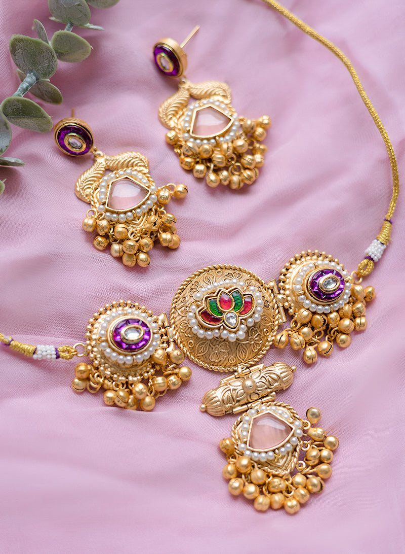 Insha necklace set