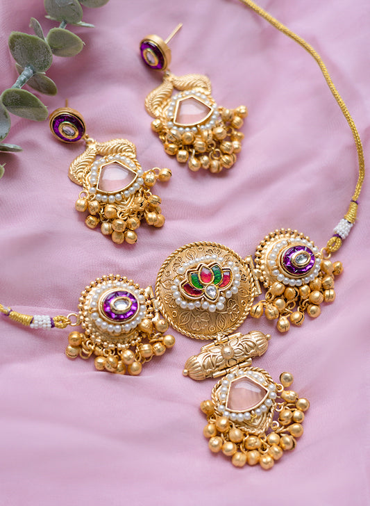 Insha necklace set