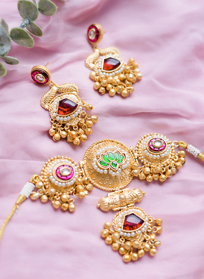 Insha necklace set