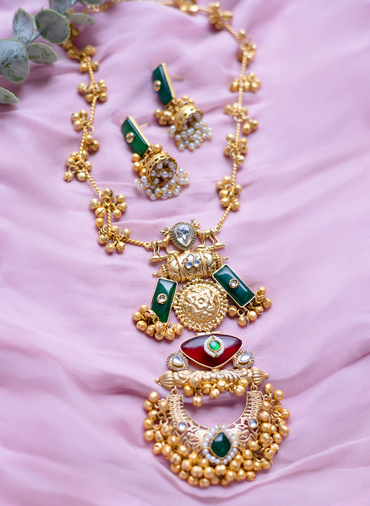 Mehrosh Necklace Set