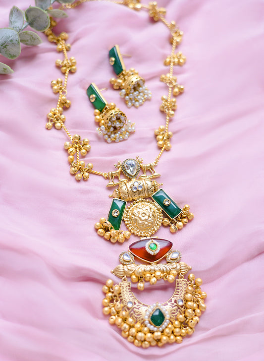 Mehrosh Necklace Set