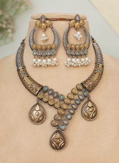 khyaati hasli set