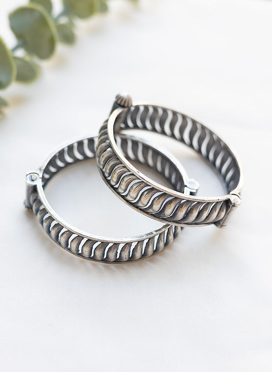 Tanupa Bangle