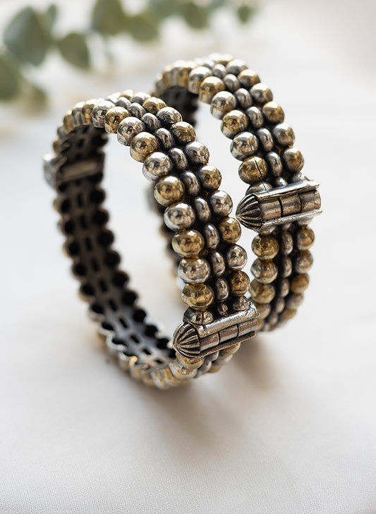 pratimaa bangle
