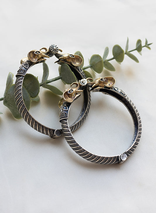 Utsavi bangle