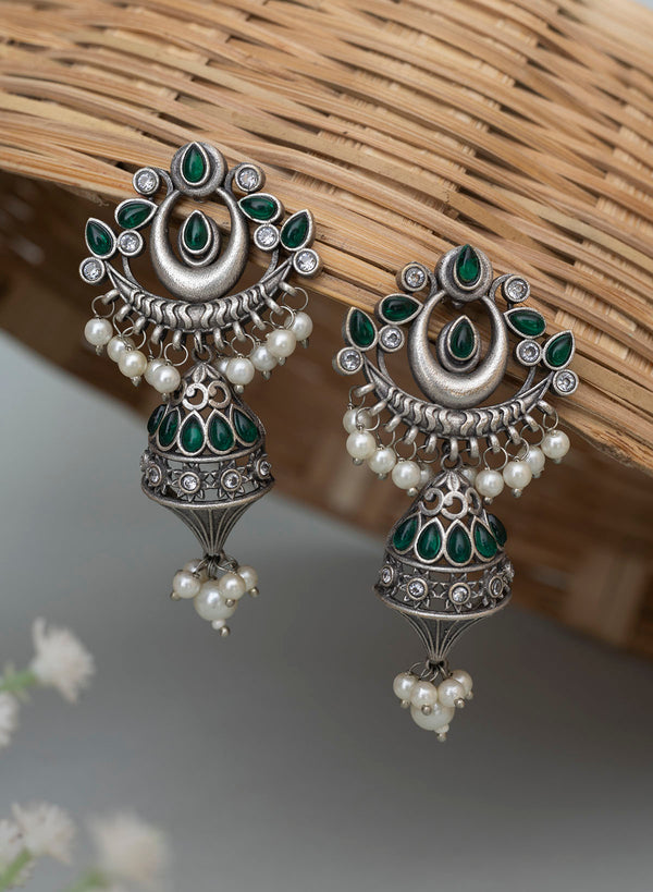 Pravanya Pearl Earrings