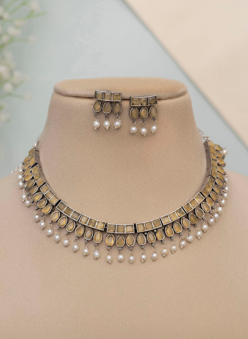 Madhavi Necklace