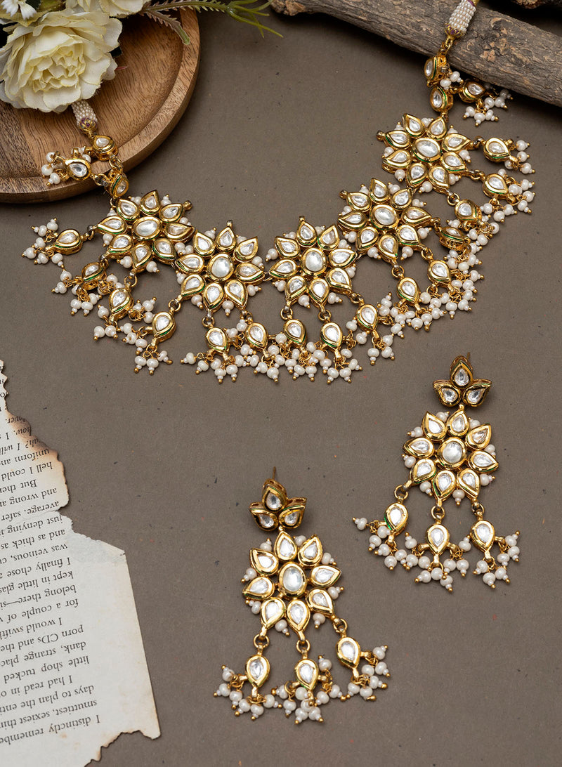 Harnaa Kundan Necklace set