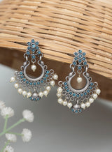 Praneeta Earrings