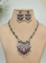 Saumya necklace set