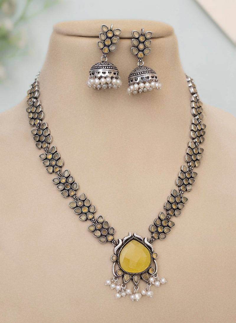 Avleen stone Necklace set