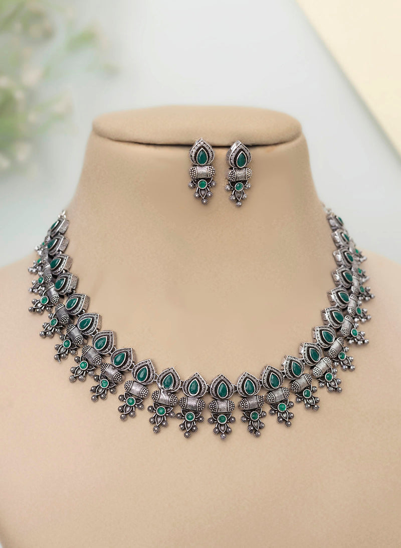 Saadhika Necklace set